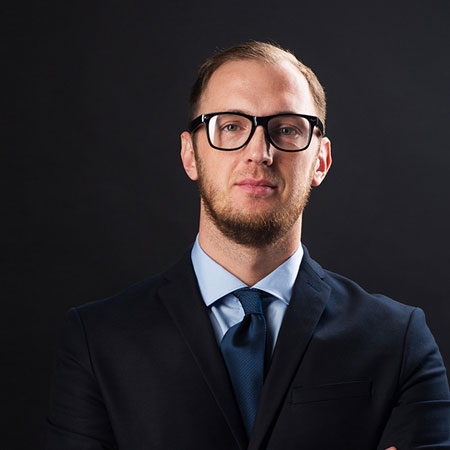 郑士杰（资深代理人）